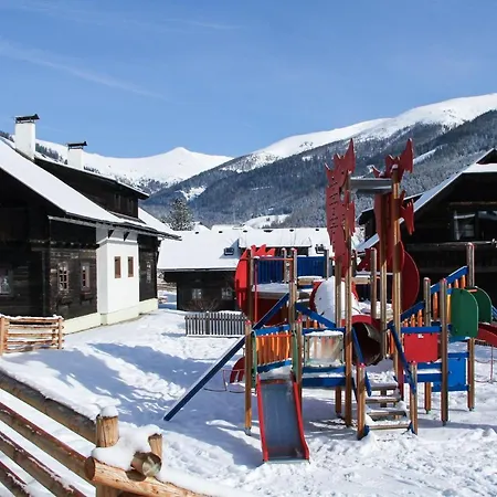 Dorf Kleinwild 아파트 *